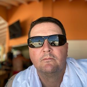 Meet your Posher, Jeffrey